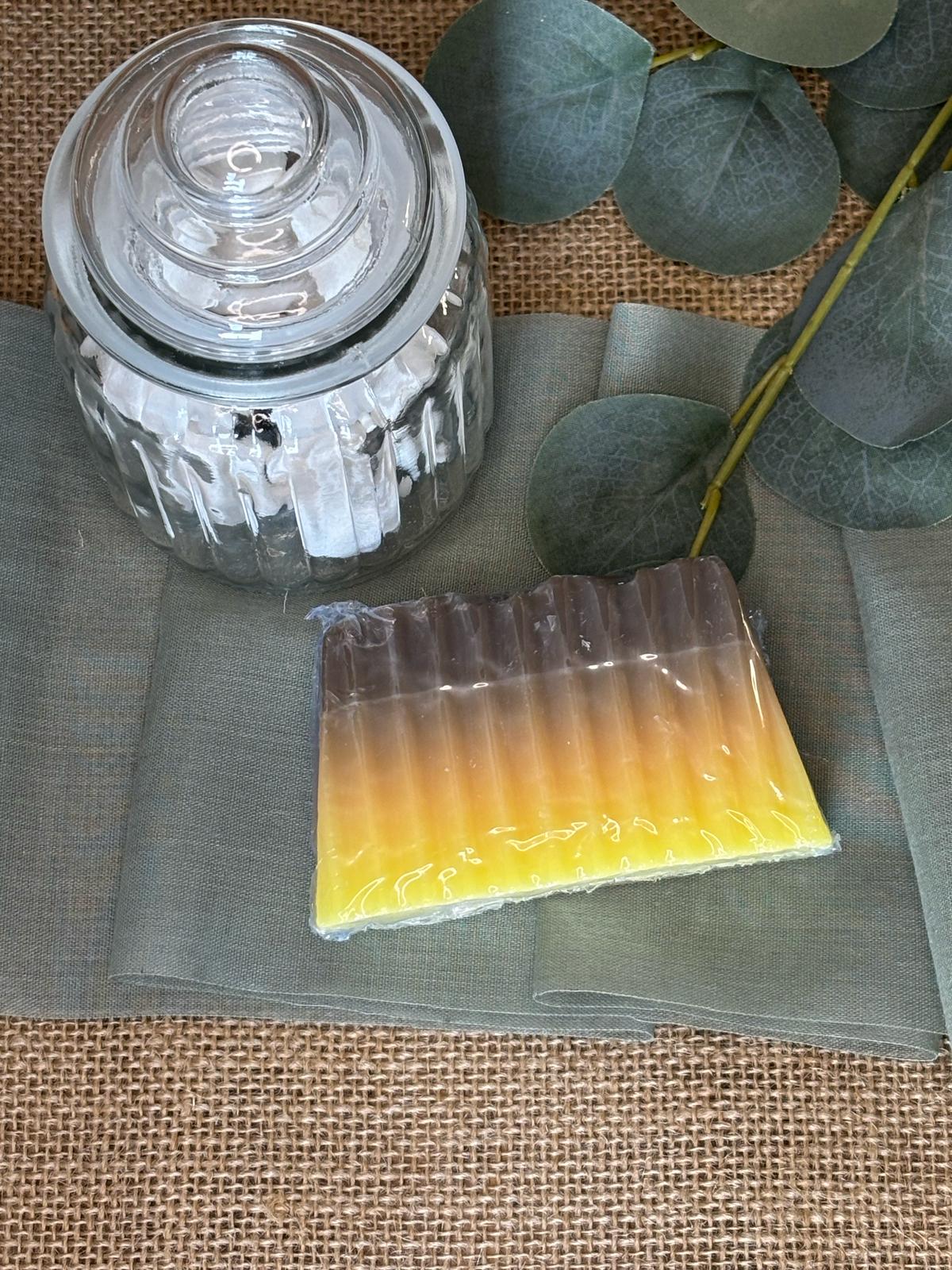 Tranche de savon artisanal saveur Ananas